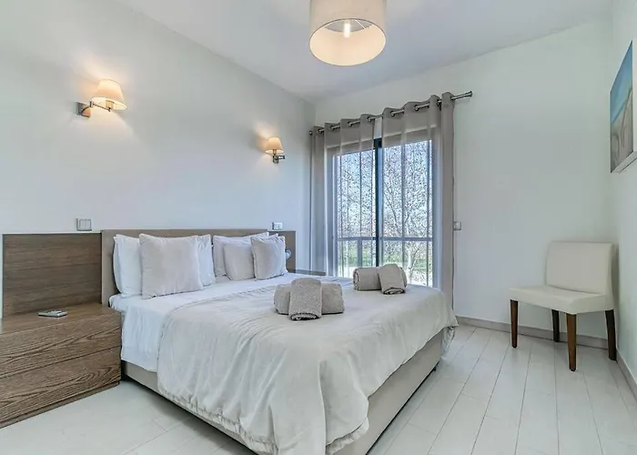 Two Bed Apartment In Albur Village, Alvor 2G