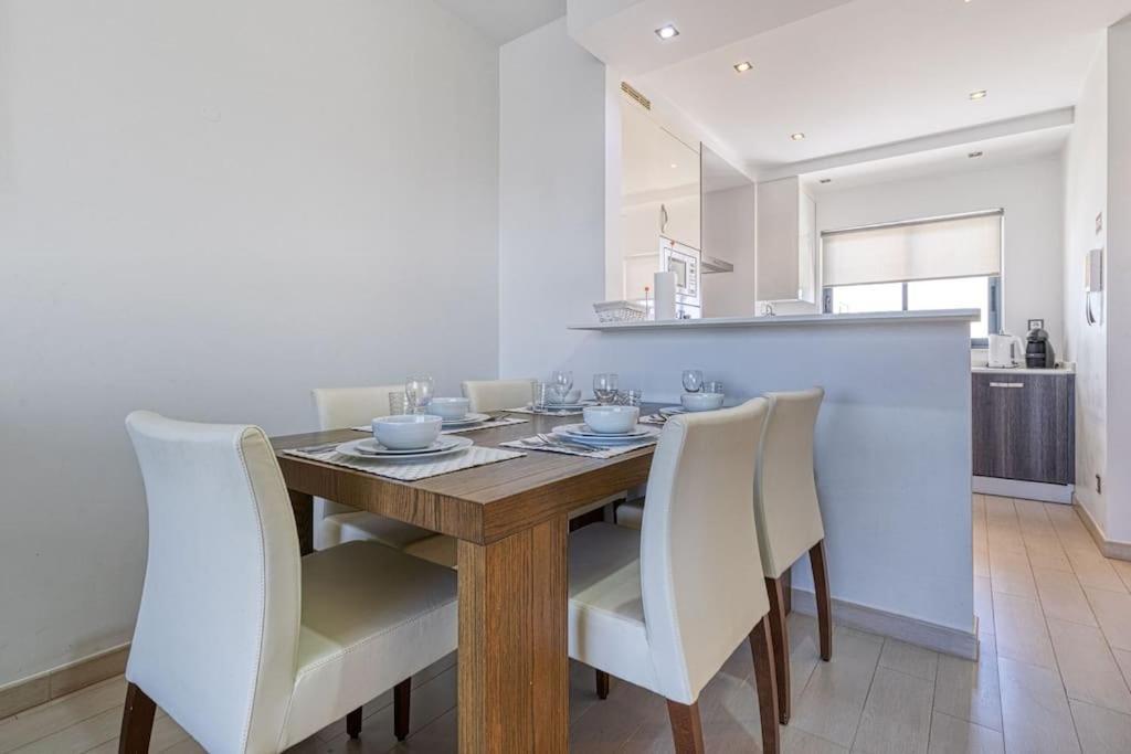 Two Bed In Albur Village, 2g Apartment *