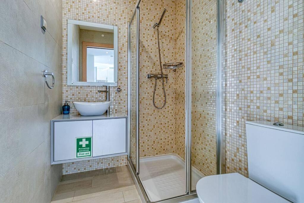 Apartment Two Bed In Albur Village, 2g *